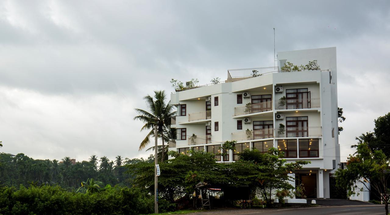 Grand 7 Hotel -Kesbewa Piliyandala Exterior foto